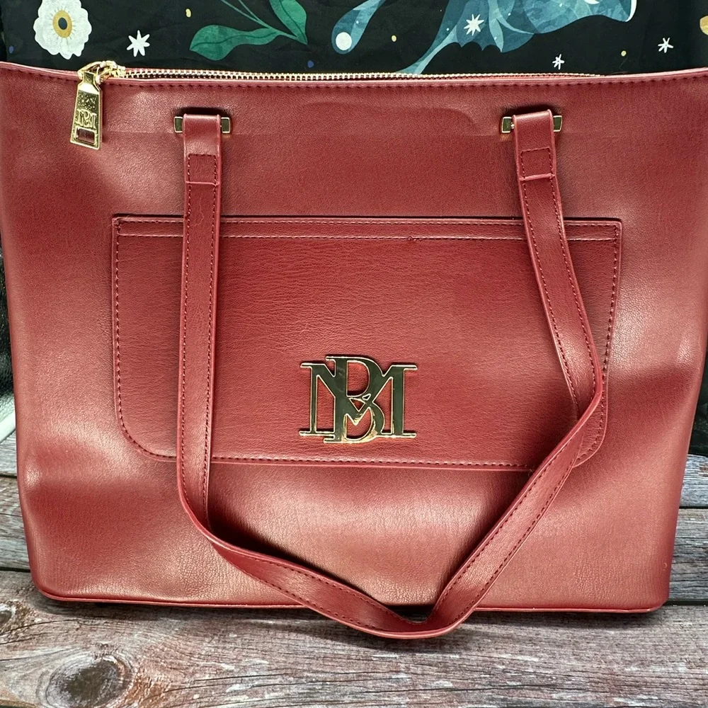 BADGLEY MISCHKA | Red Vegan Leather Tote Shoulder Bag NWT - Picture 2 of 7